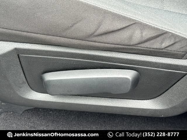 Used 2024 RAM 1500 Classic SLT RWD image 34