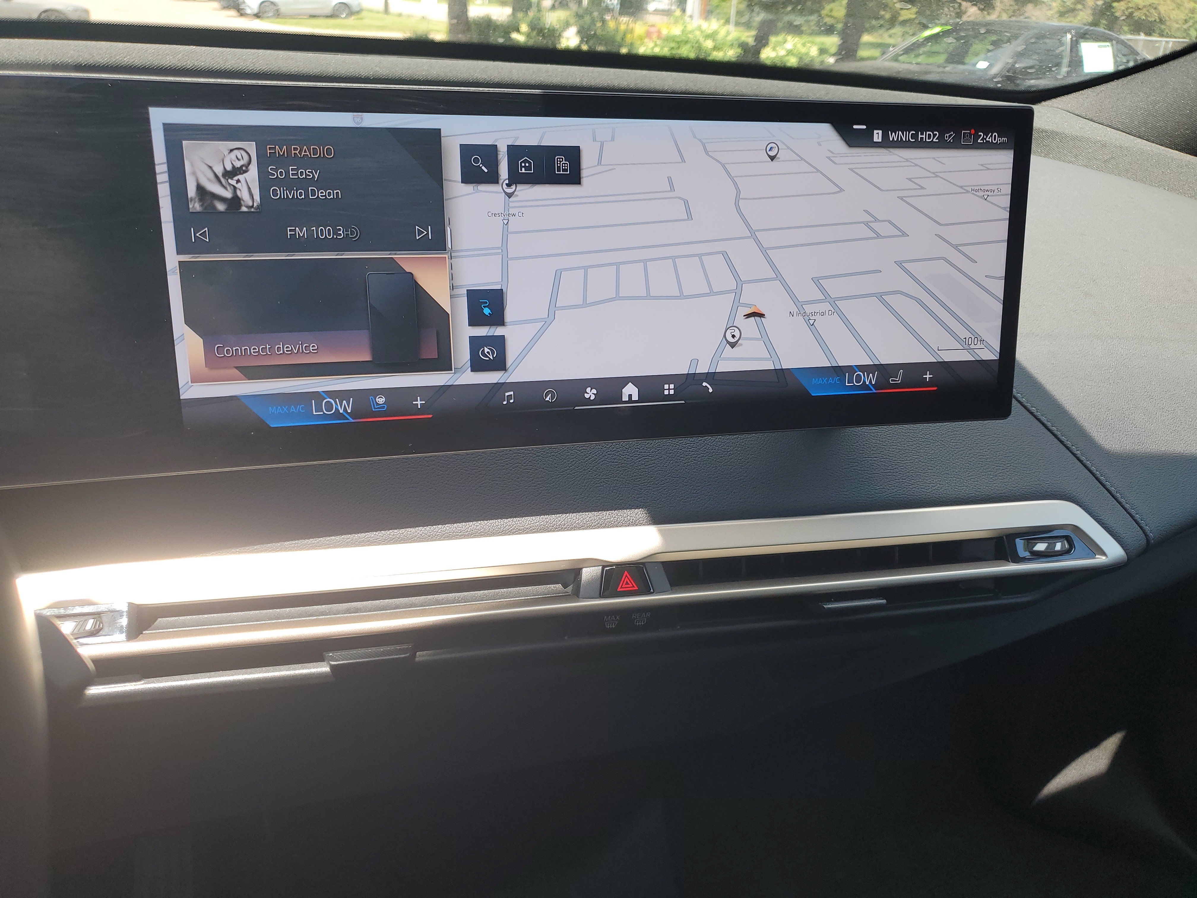 Certified 2024 BMW iX xDrive50 w/ Sport Package AWD/4WD image 18