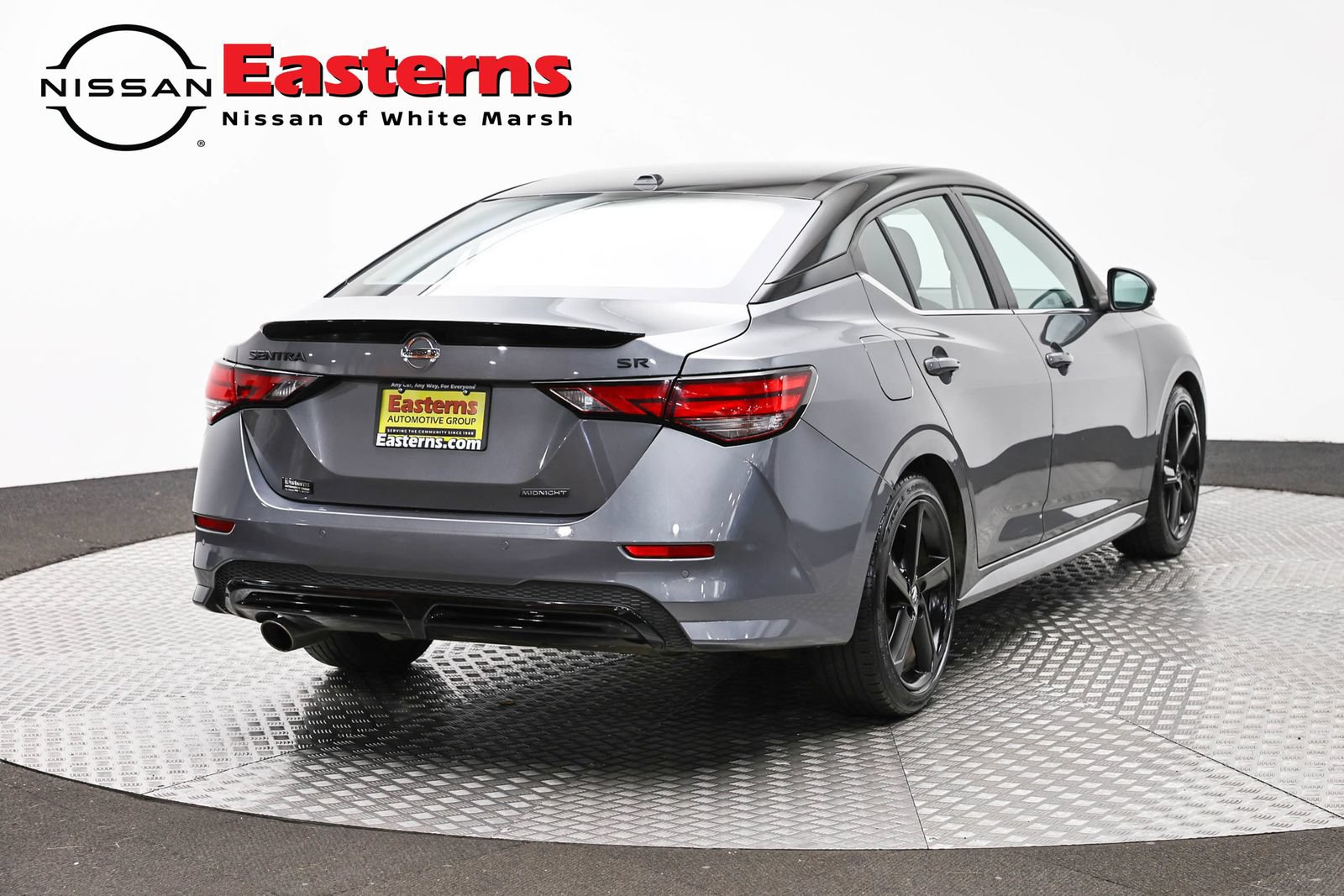 Used 2023 Nissan Sentra SR w/ Midnight Edition Package FWD image 5