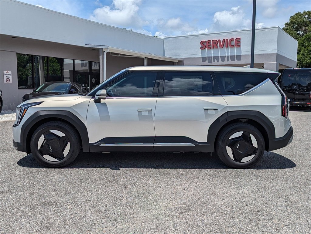New 2026 Kia EV9 Light image 4