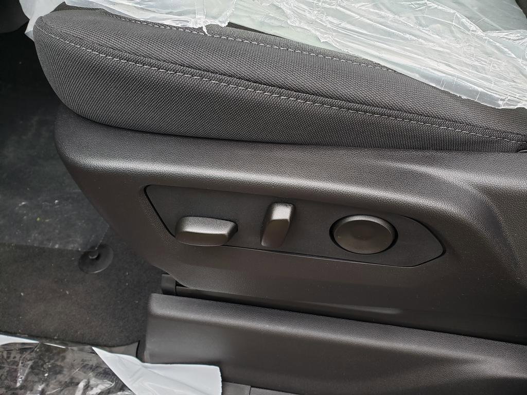 New 2026 Chevrolet Silverado 1500 LT image 24