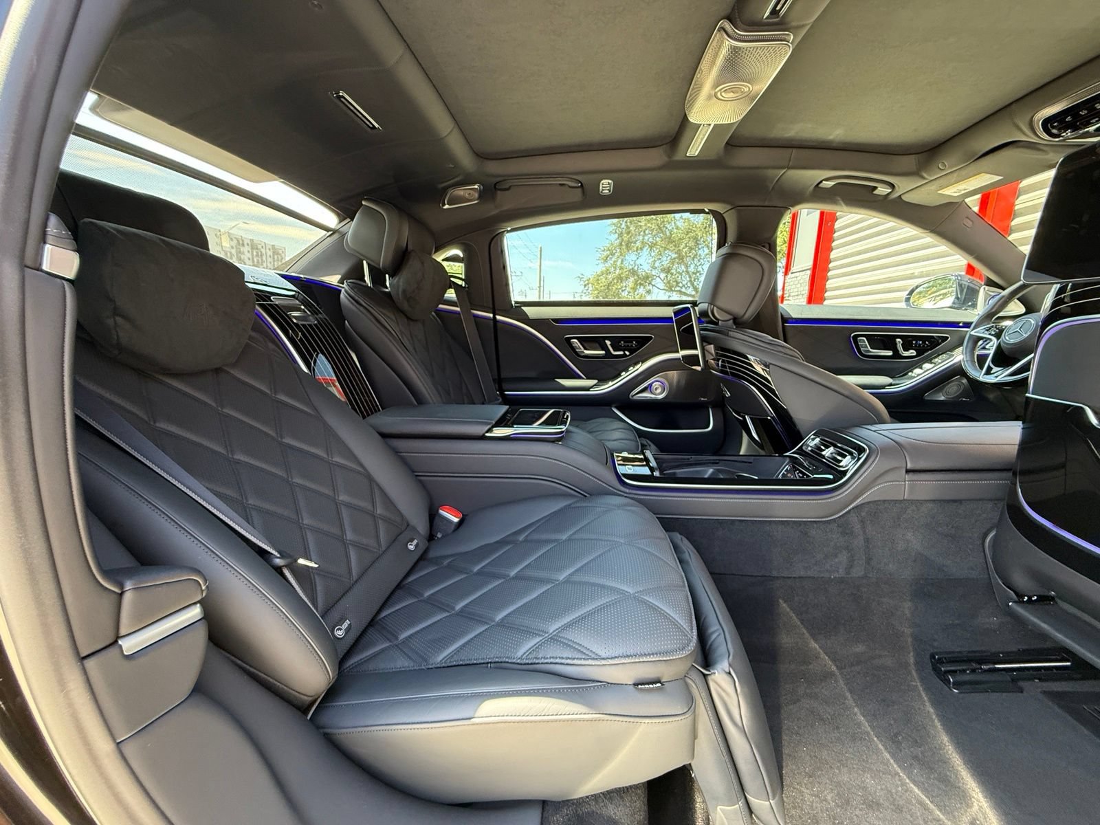 Used 2024 Mercedes-Benz Maybach S 680 4MATIC image 45