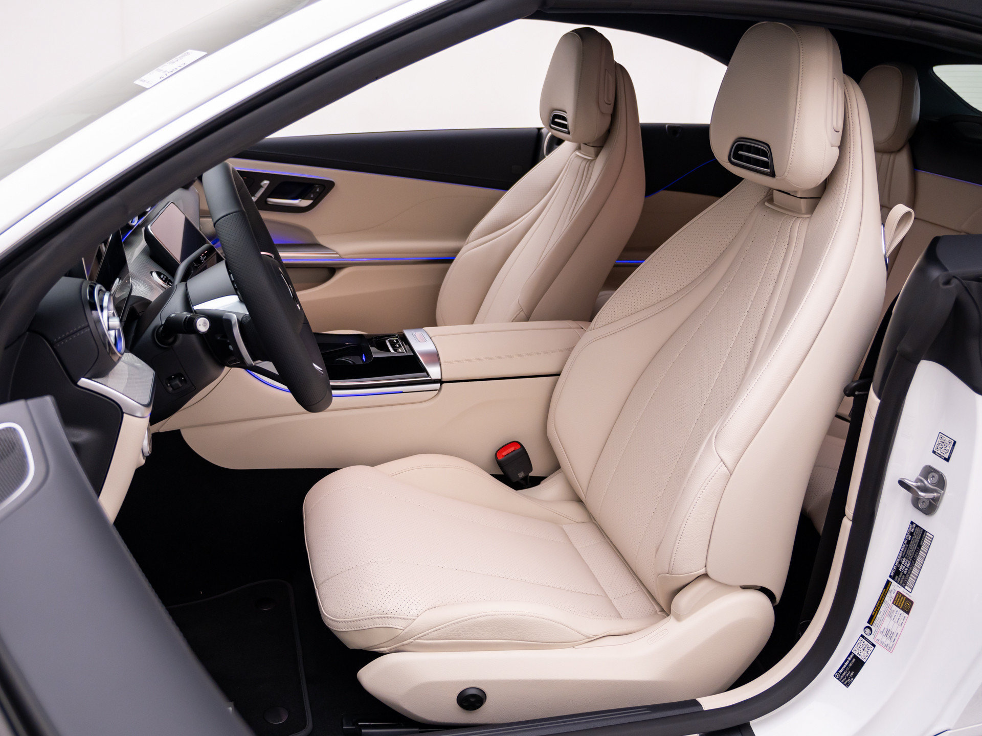 New 2027 Mercedes-Benz CLE 300 4MATIC Cabriolet image 17