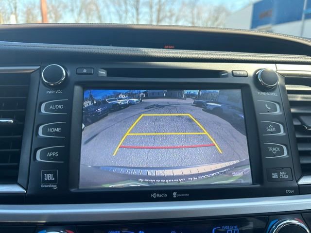 Used 2015 Toyota Highlander Limited AWD/4WD image 34