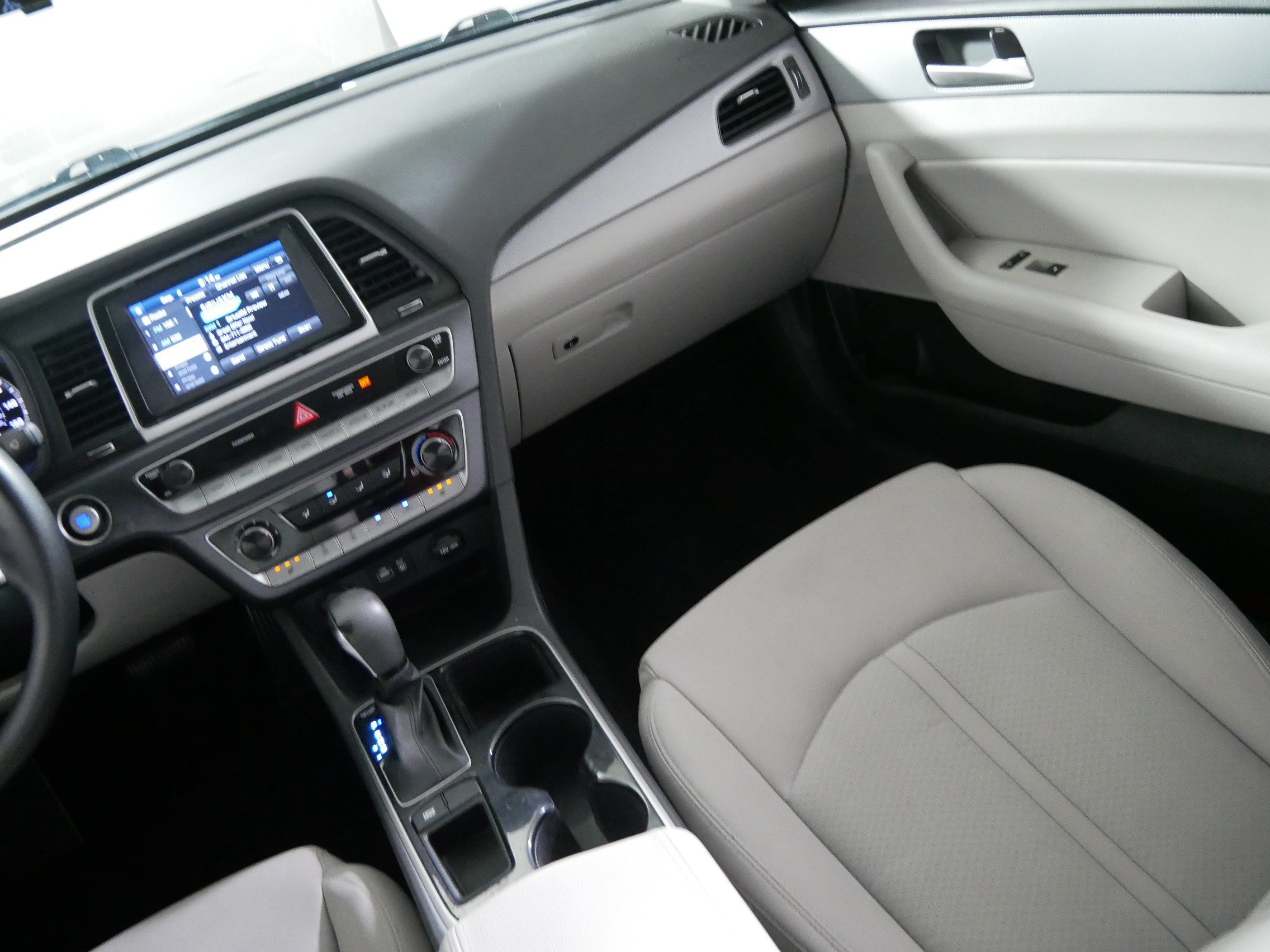 Used 2018 Hyundai Sonata SEL FWD image 11