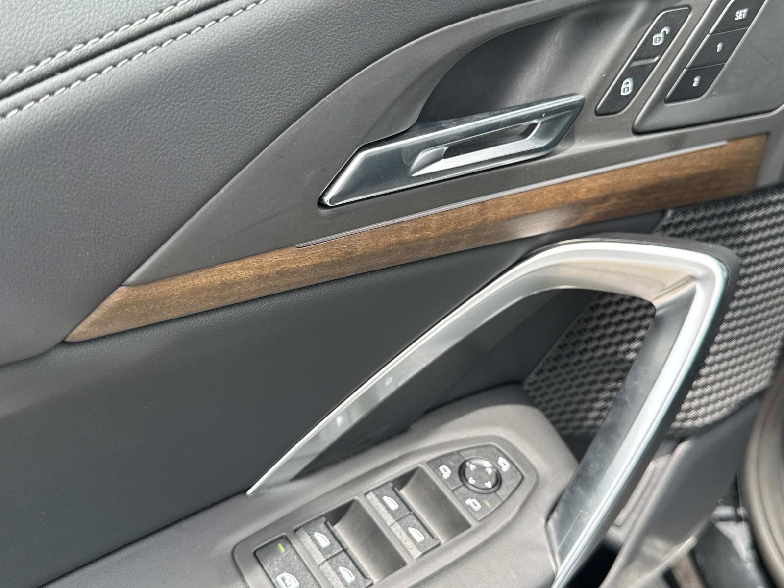 Certified 2025 BMW X1 xDrive28i w/ Technology Package image 17