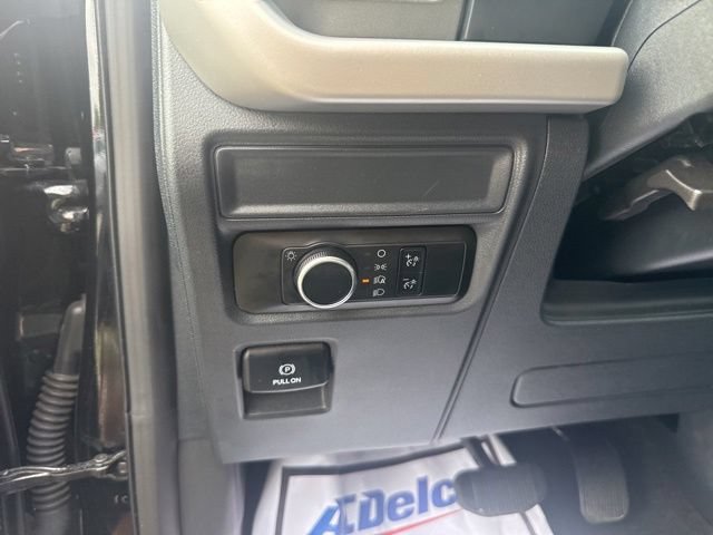 Used 2024 Ford Expedition XLT AWD/4WD image 16