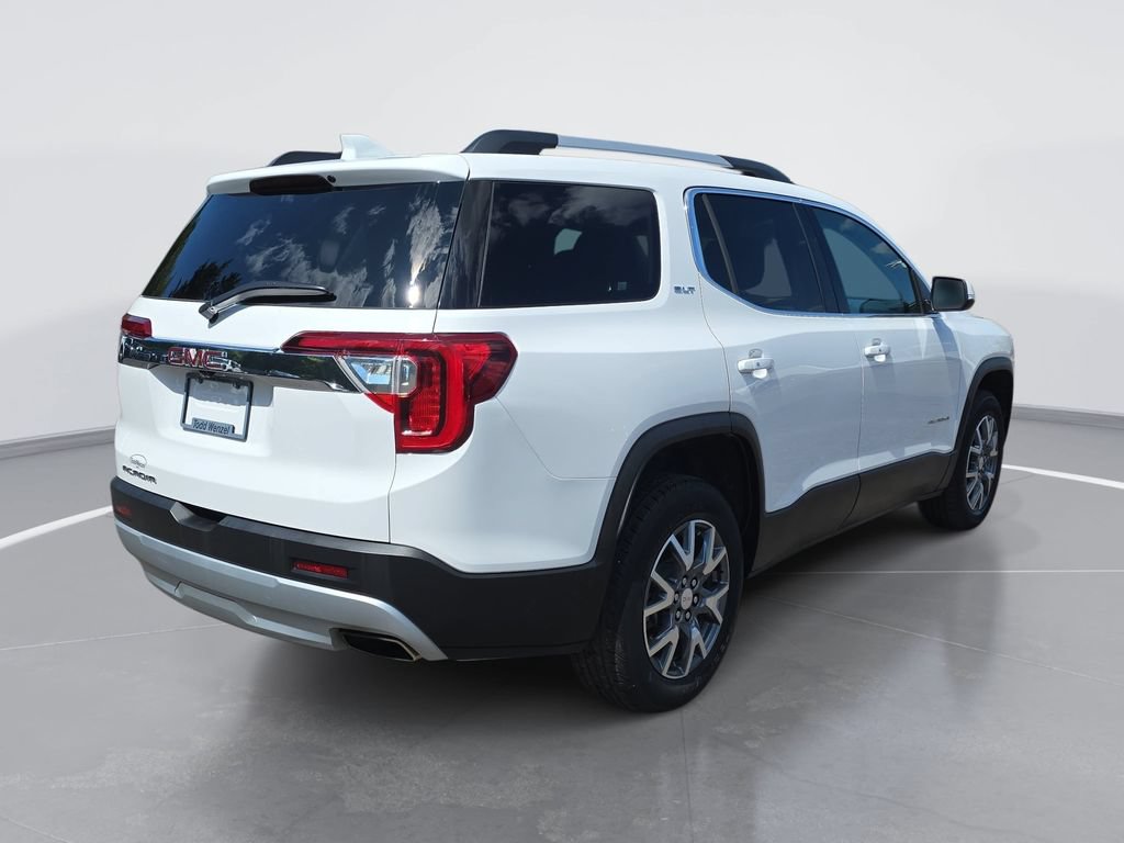 Used 2023 GMC Acadia SLT w/ Preferred Package FWD image 3