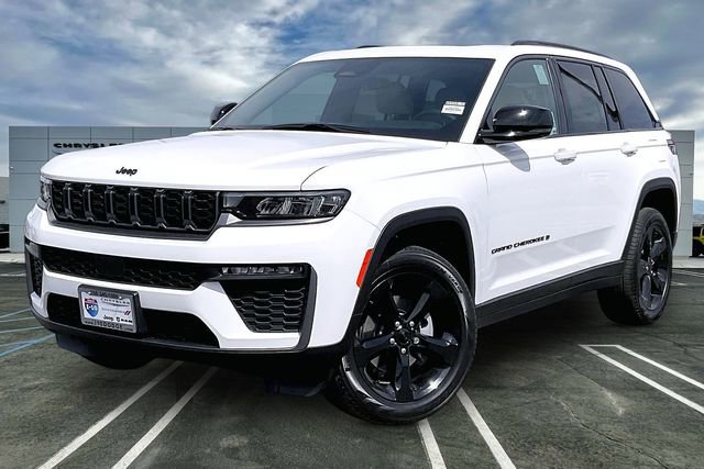 New 2026 Jeep Grand Cherokee Limited w/ Limited Altitude Package