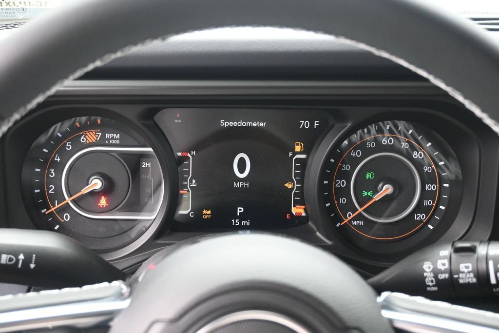 New 2026 Jeep Wrangler Unlimited Sahara w/ Rockslide Package AWD/4WD image 12