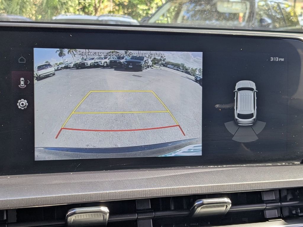Used 2025 Kia Telluride S image 18