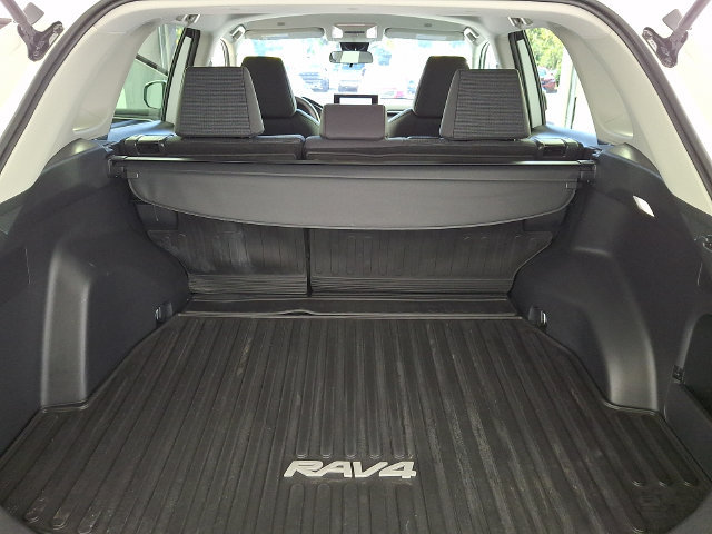 Used 2023 Toyota RAV4 LE FWD image 35