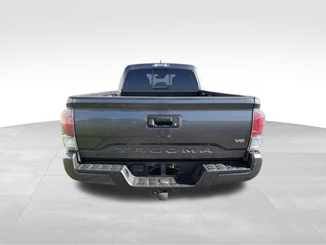 Used 2021 Toyota Tacoma TRD Off-Road AWD/4WD image 14