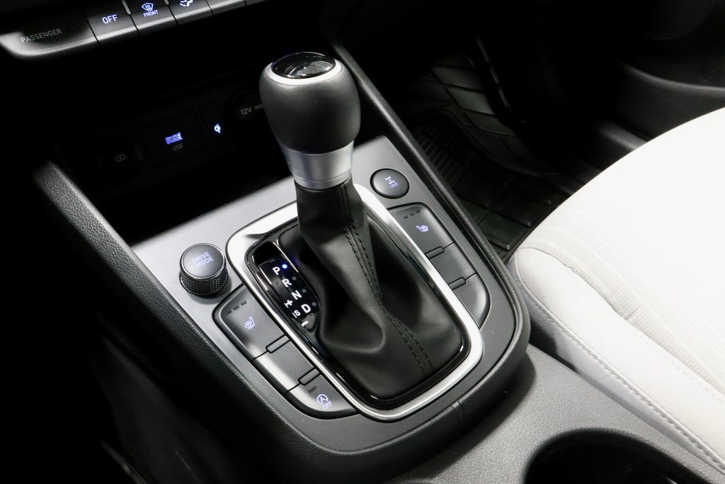 Certified 2023 Hyundai Kona SEL w/ Convenience Package image 30