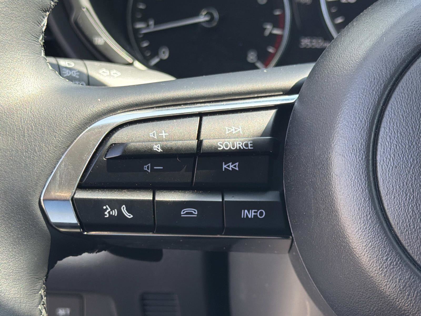 Used 2025 MAZDA CX-30 AWD 2.5 S w/ Premium Package image 9