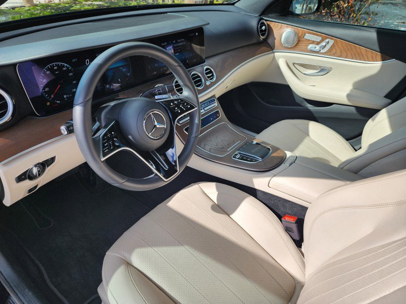 Used 2023 Mercedes-Benz E 350 4MATIC Sedan image 8