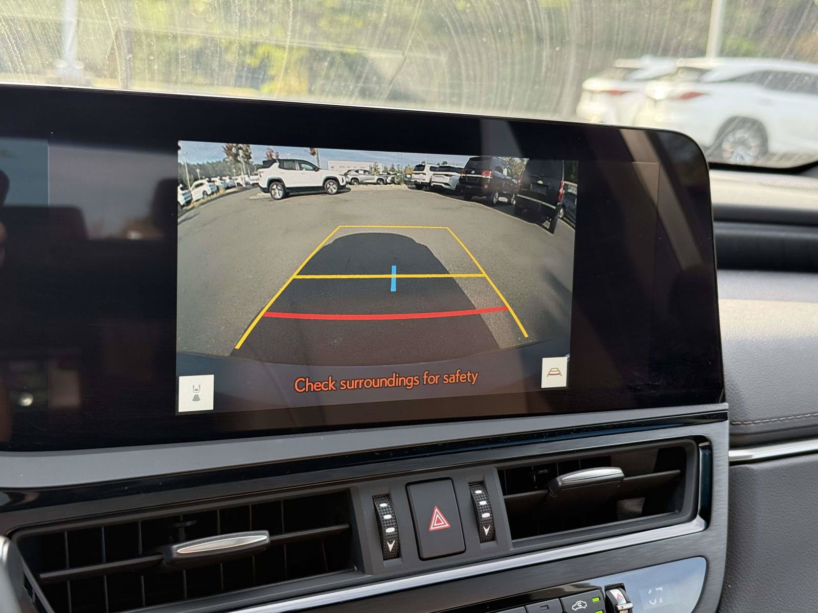 Used 2025 Lexus ES 350 w/ Premium Package FWD image 11