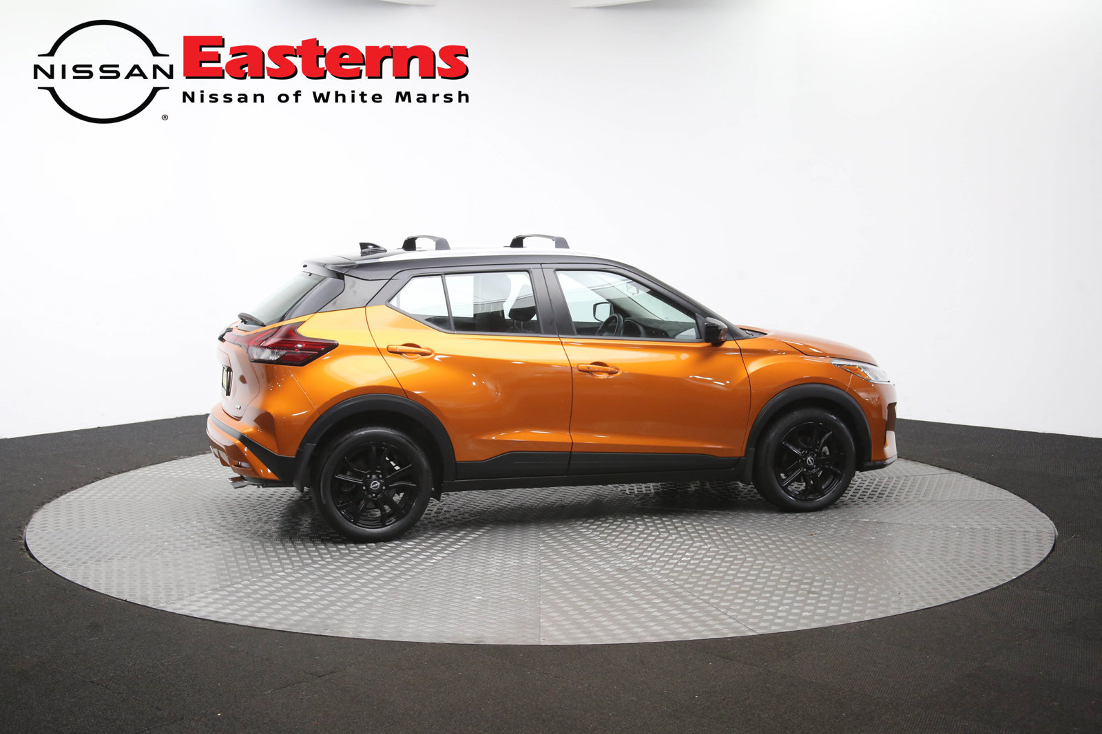 Used 2024 Nissan Kicks SV w/ Exterior Package FWD image 43