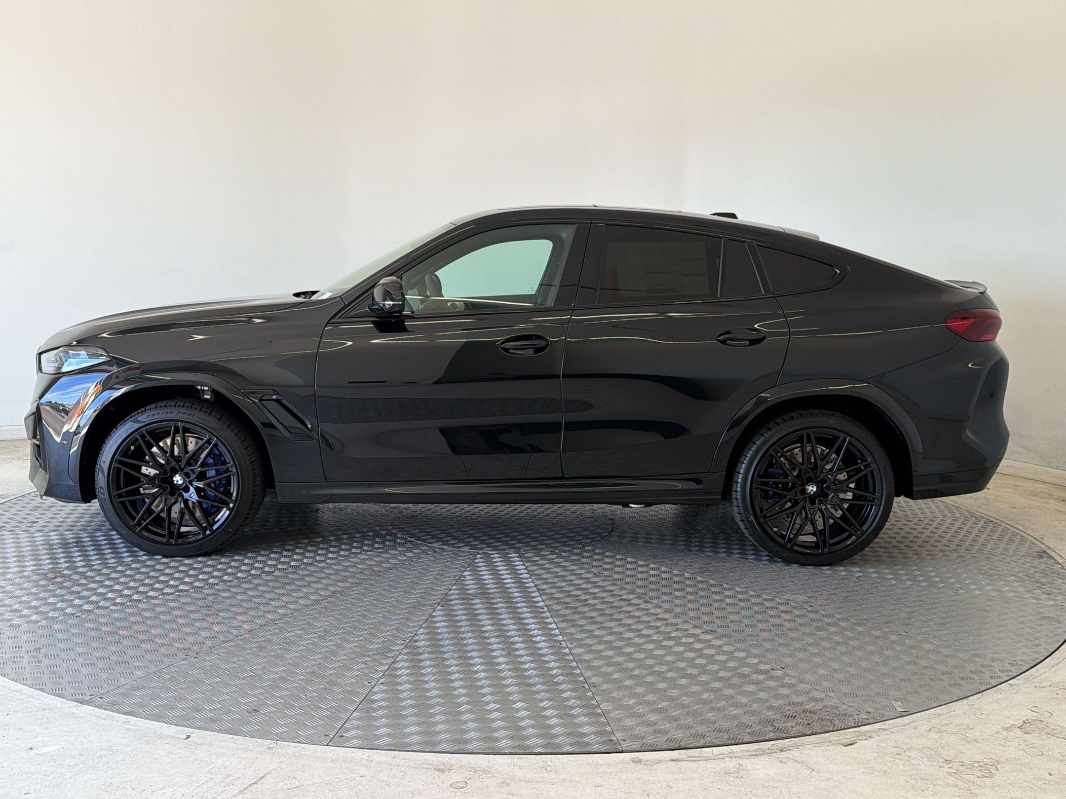 New 2027 BMW X6 M Competition w/ Executive Package AWD/4WD image 2