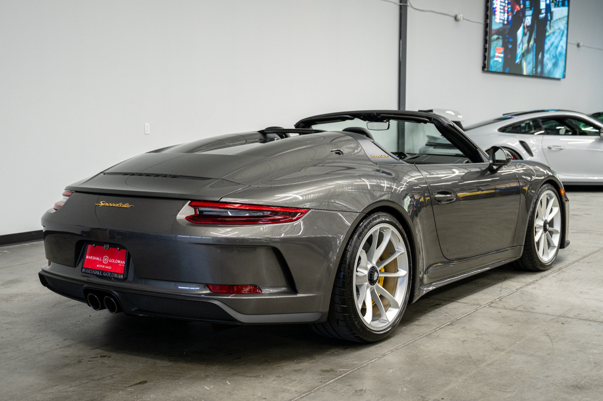 Used 2019 Porsche 911 Speedster RWD image 8