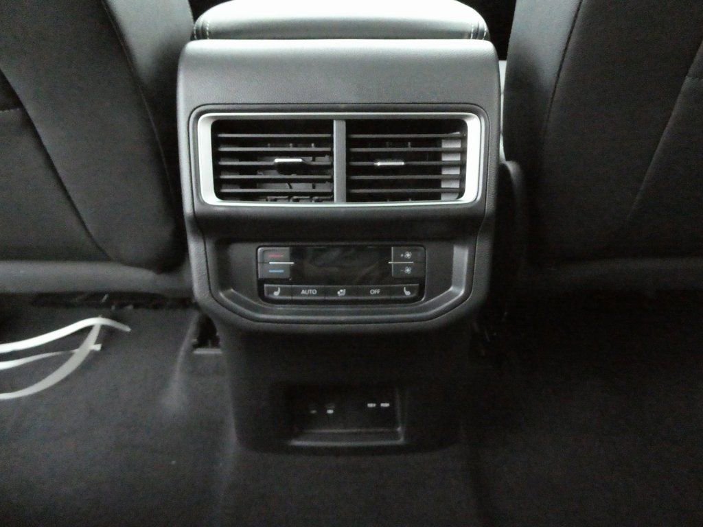 New 2026 Volkswagen Atlas SEL image 42