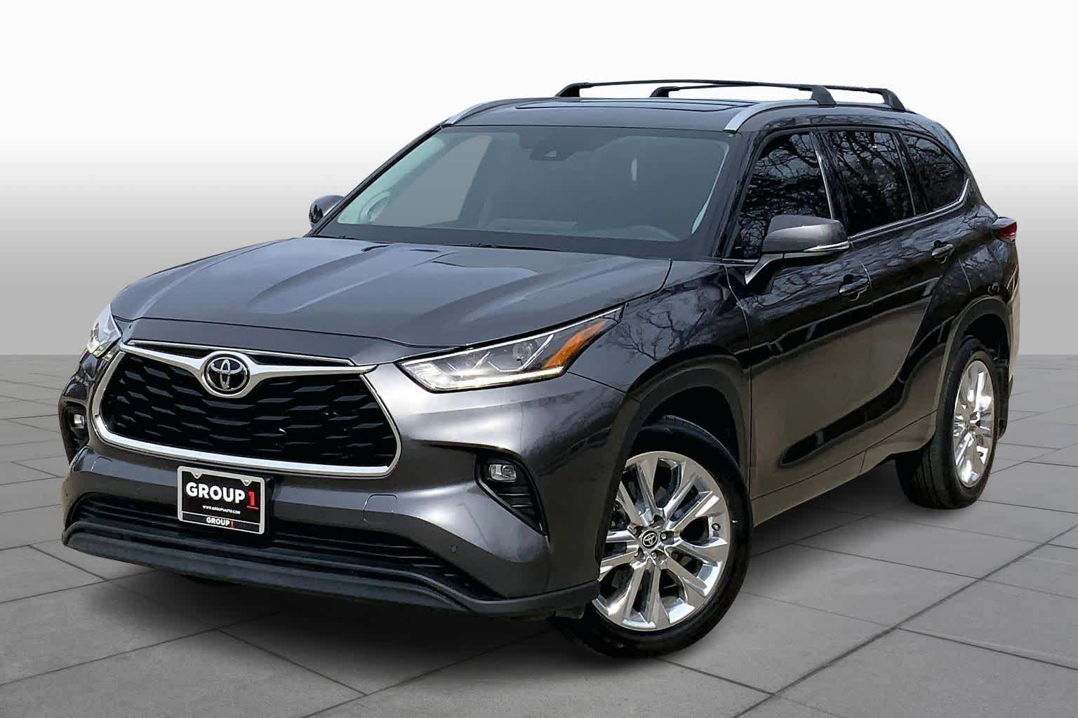 Used 2023 Toyota Highlander Limited