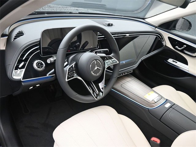 New 2026 Mercedes-Benz E 350 4MATIC Sedan image 33