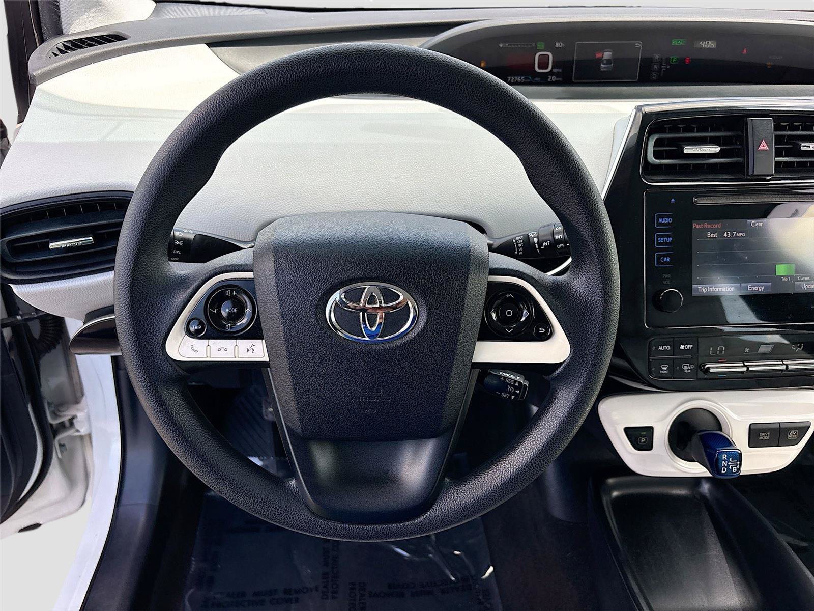 Used 2016 Toyota Prius Two FWD image 11