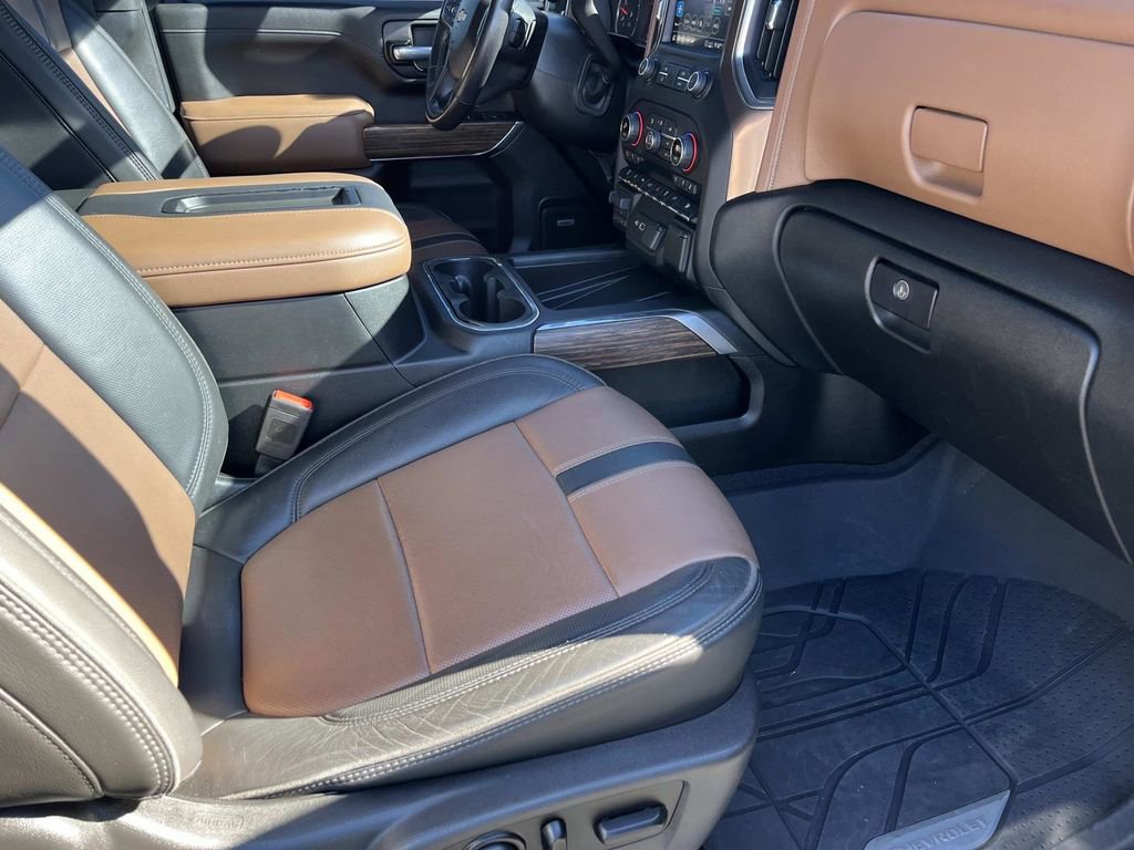 Used 2020 Chevrolet Silverado 3500 High Country image 22