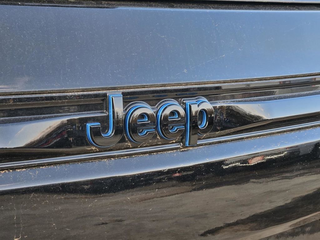 Used 2023 Jeep Grand Cherokee Trailhawk w/ Advanced Protech Group II image 35