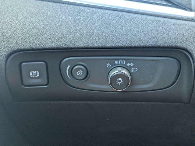 Used 2019 Buick Enclave Avenir w/ Avenir Technology Package FWD image 26