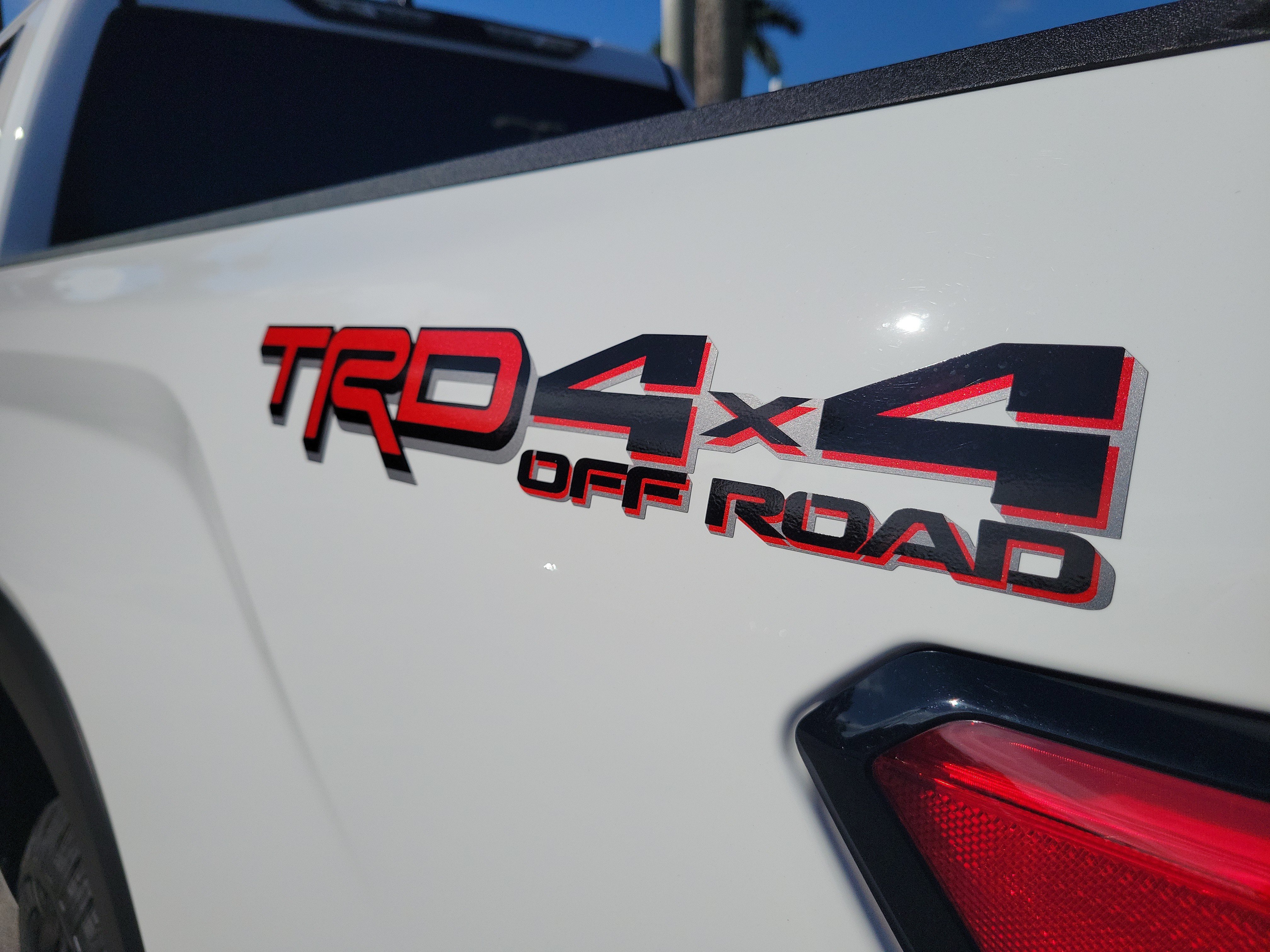 Used 2026 Toyota Tundra SR5 w/ TRD Off-Road Package AWD/4WD image 10