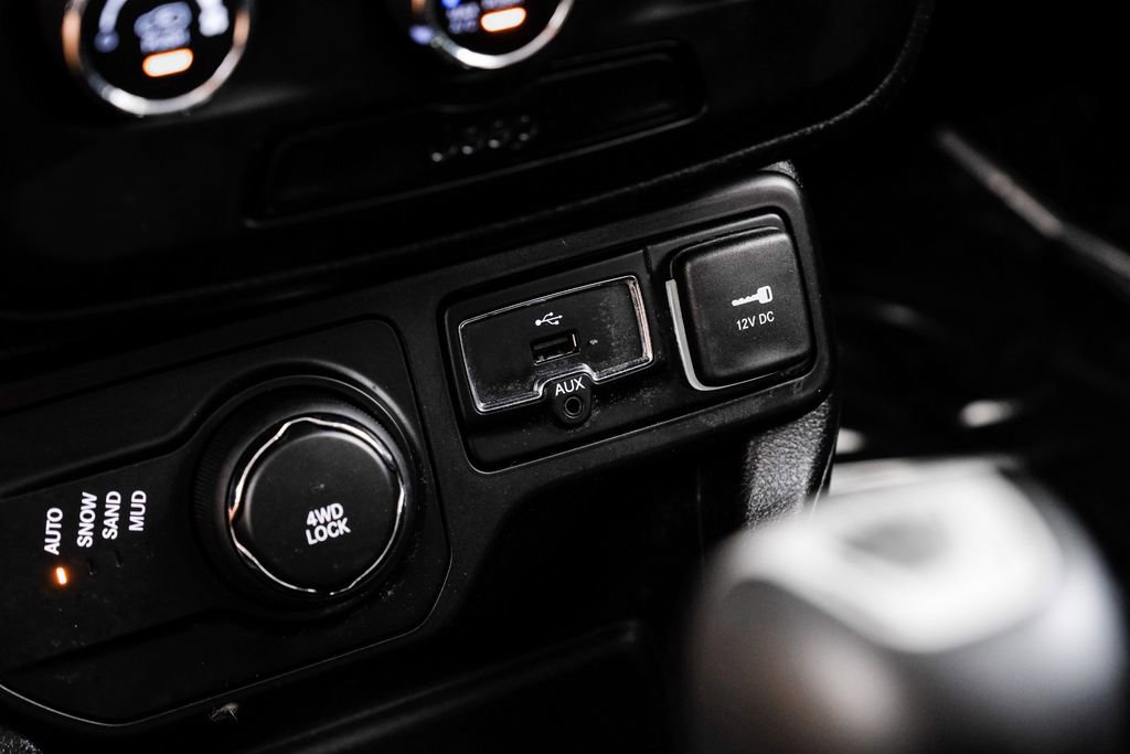 Used 2018 Jeep Renegade Sport w/ Power & Air Group image 22