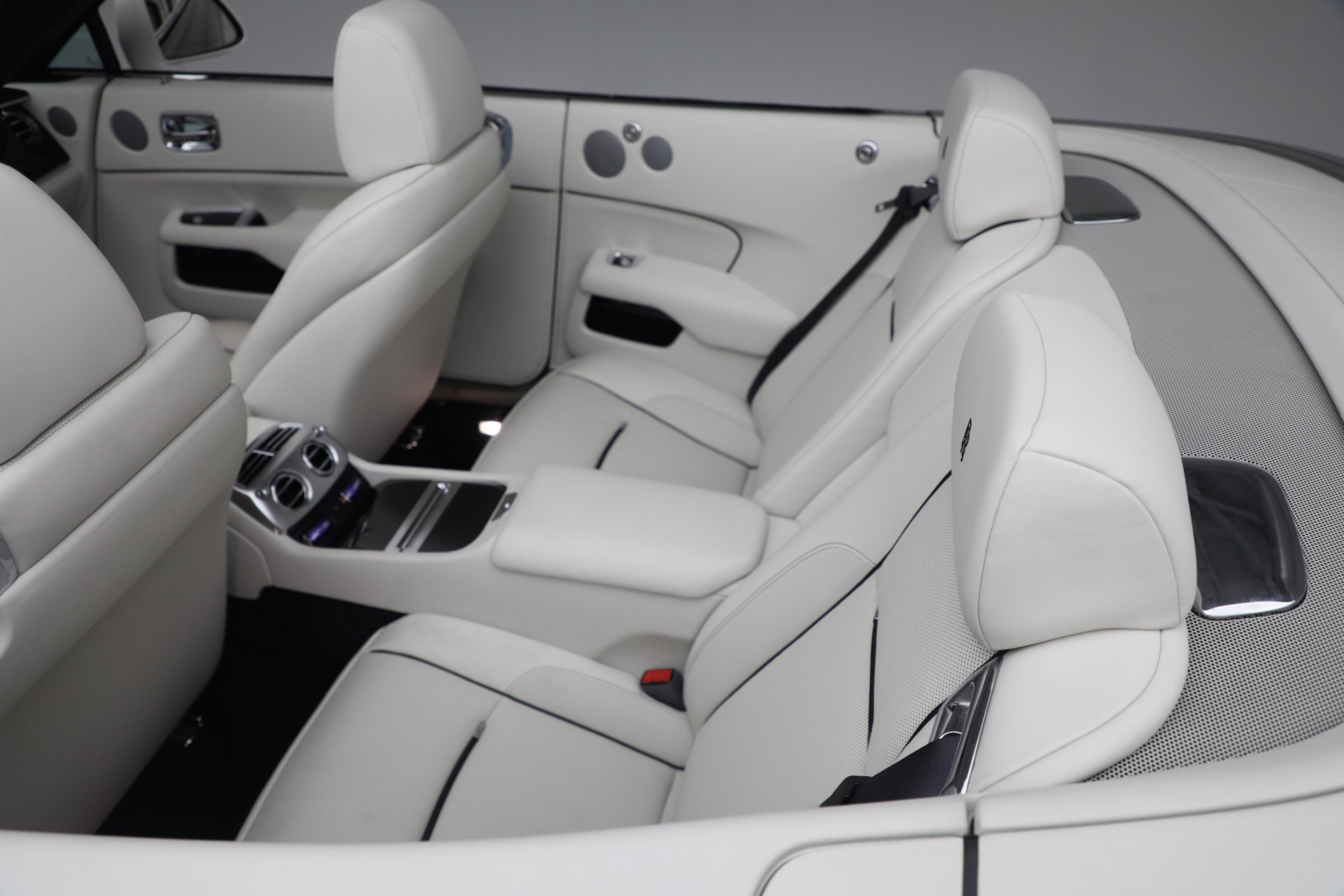 Certified 2018 Rolls-Royce Dawn image 40