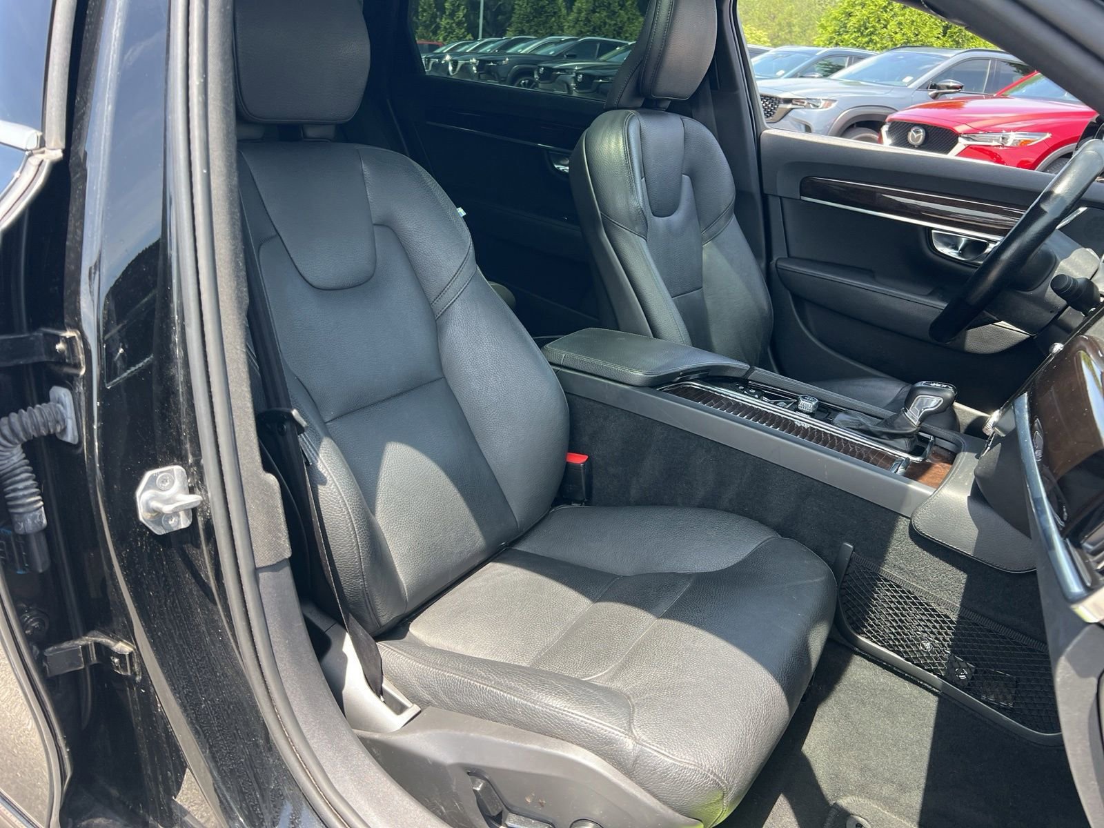 Used 2019 Volvo S90 T5 Momentum FWD image 30