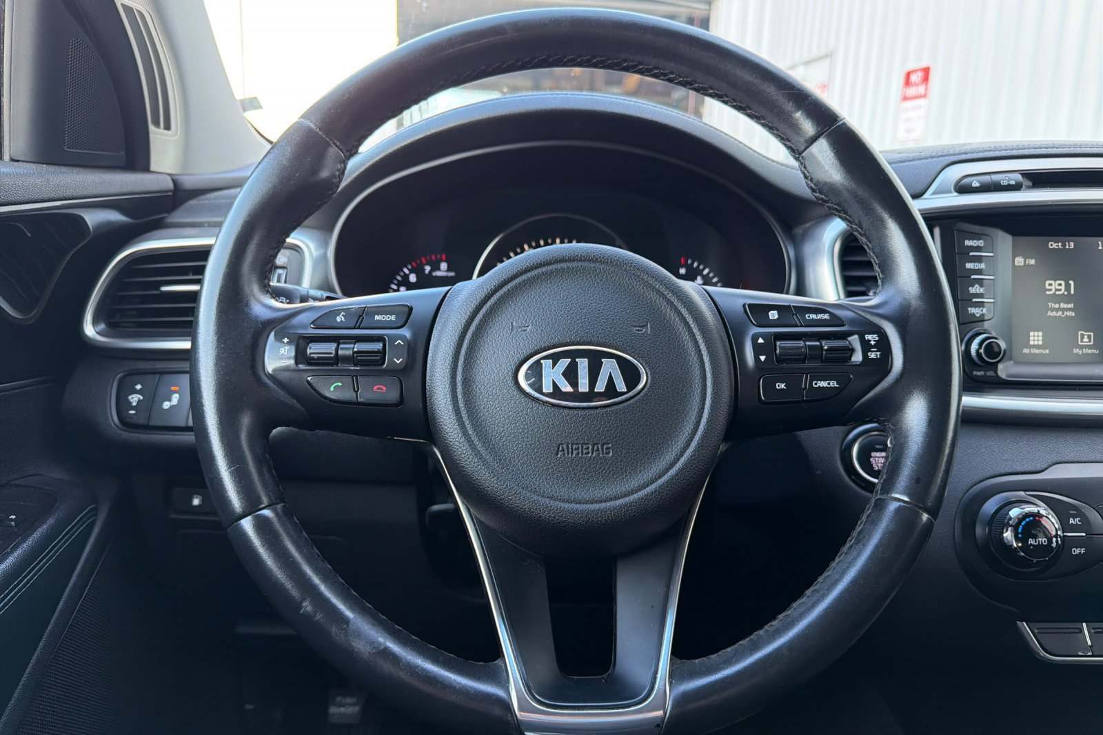 Used 2017 Kia Sorento EX AWD/4WD image 23