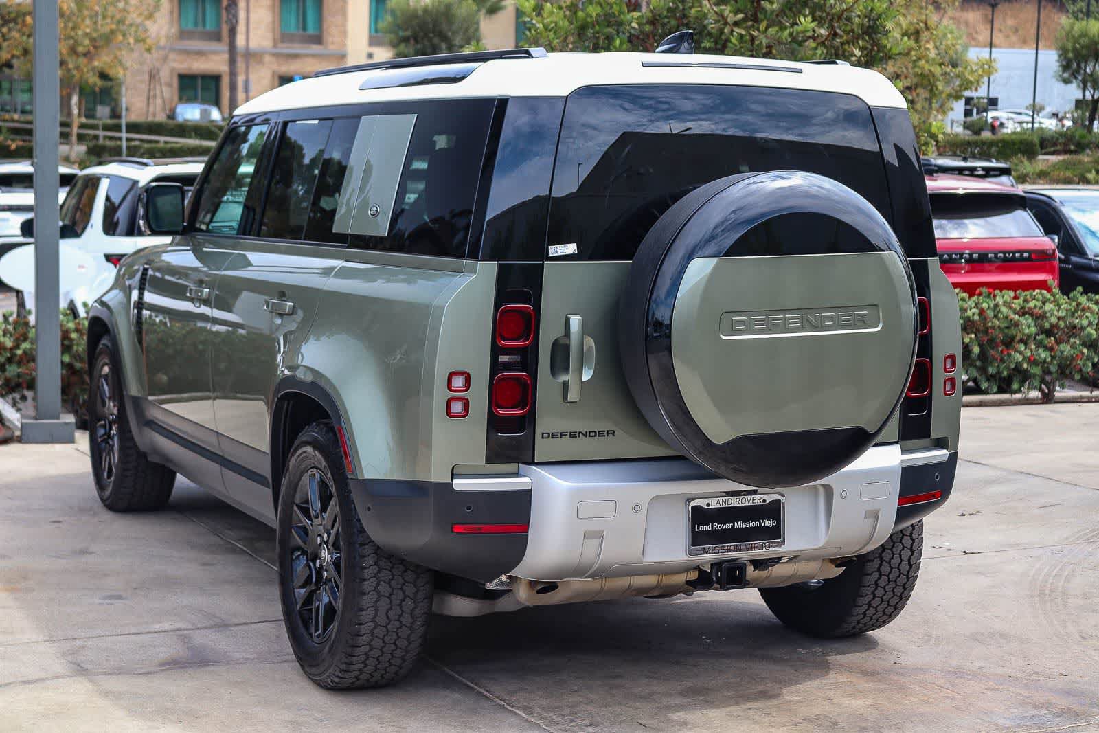 Used 2024 Land Rover Defender 110 S AWD/4WD image 4