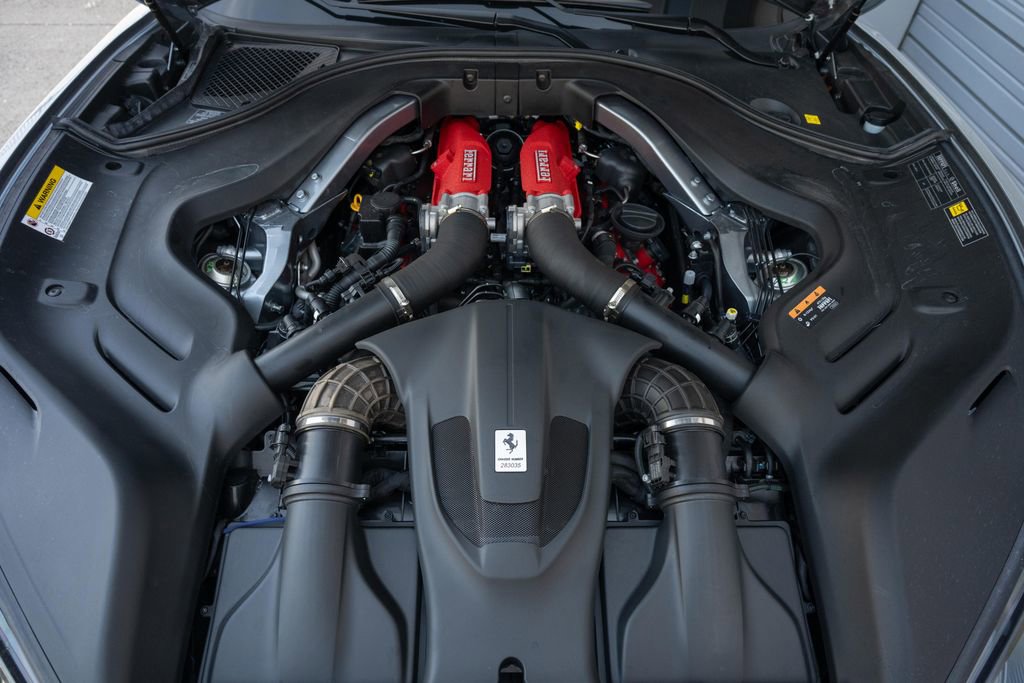 Certified 2022 Ferrari Portofino M image 12