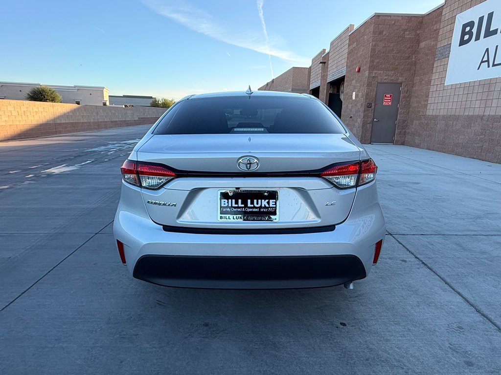 Used 2026 Toyota Corolla LE FWD image 6