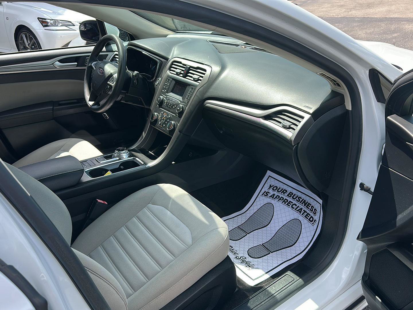 Used 2018 Ford Fusion S FWD image 10