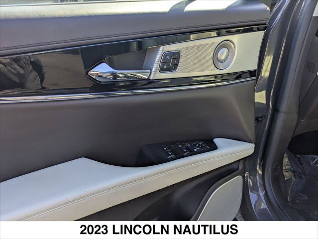 Certified 2023 Lincoln Nautilus Black Label w/ Class II Trailer Tow Package AWD/4WD image 11
