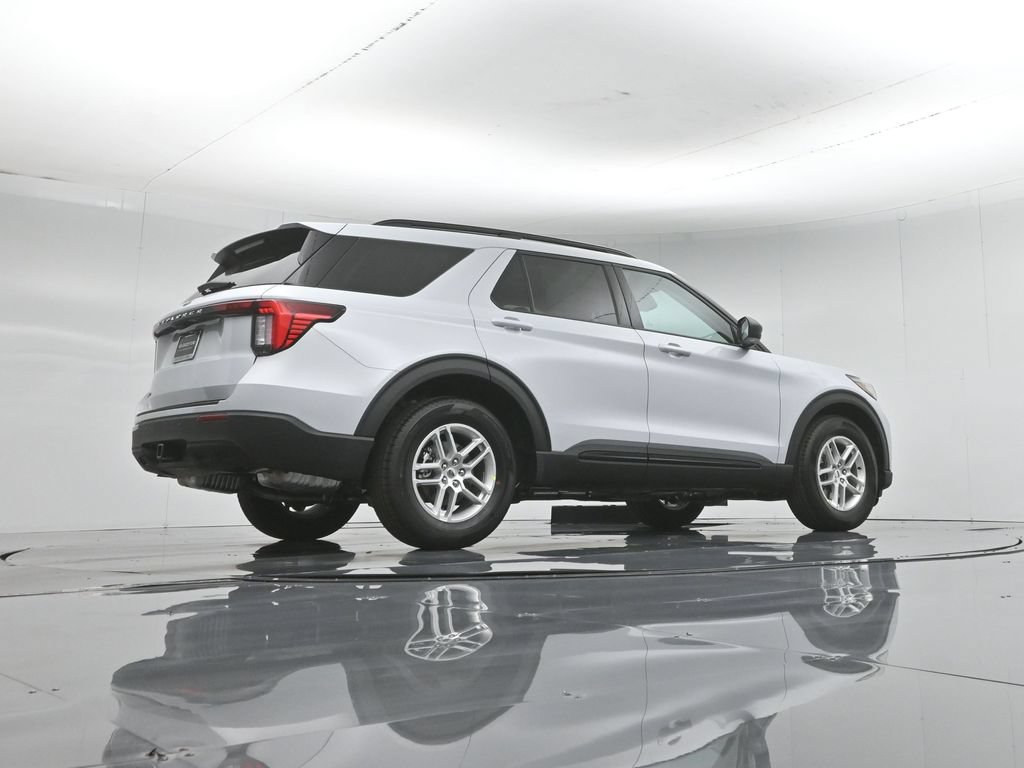 New 2026 Ford Explorer Active RWD image 49