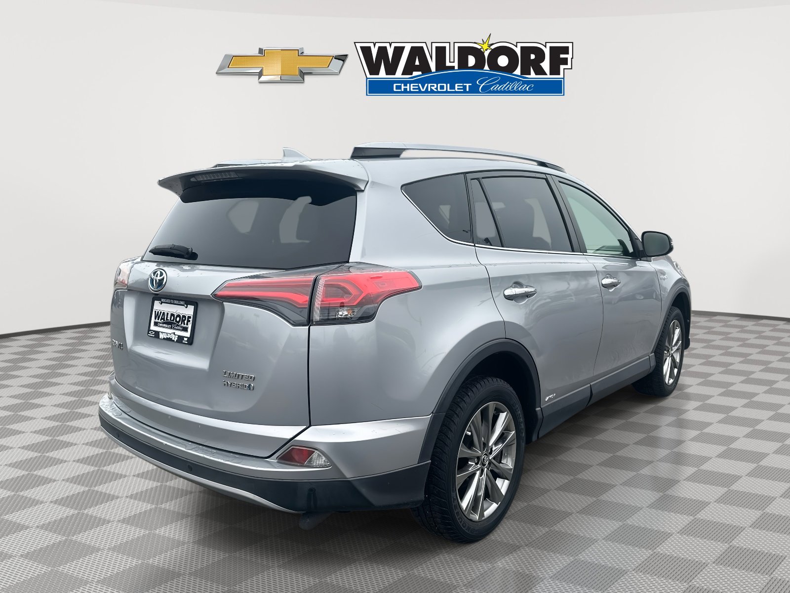 Used 2017 Toyota RAV4 Limited w/ Advanced Technology Package image 6