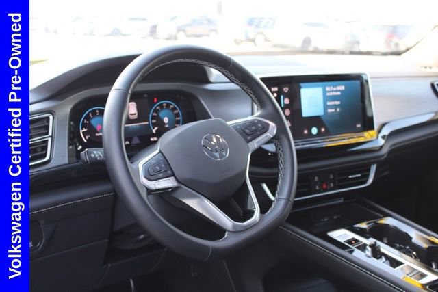 Used 2025 Volkswagen Atlas Cross Sport SE w/ Panoramic Sunroof Package image 19