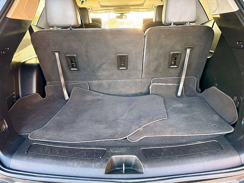 Used 2021 Buick Enclave Essence w/ Sound and Sites Package AWD/4WD image 13