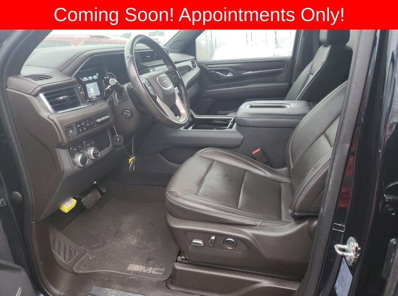 Used 2021 GMC Yukon XL Denali w/ Denali Premium Package image 3