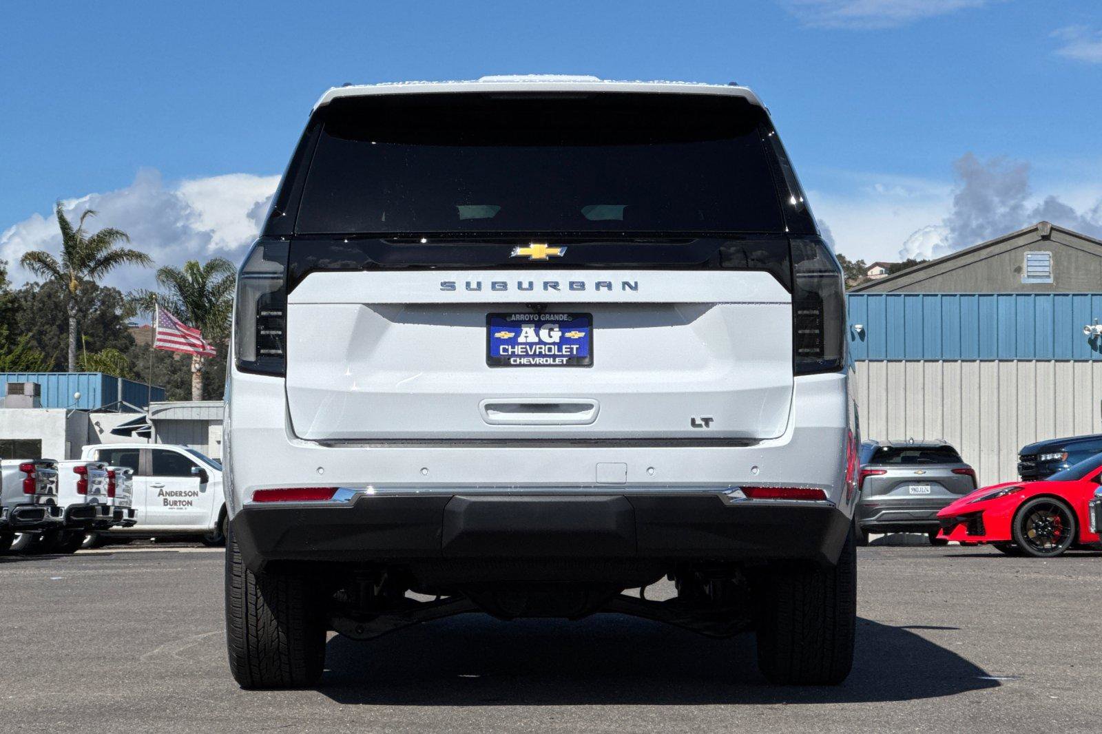 New 2026 Chevrolet Suburban LT w/ Comfort Package image 5