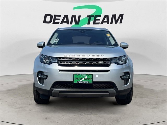 Used 2019 Land Rover Discovery Sport SE image 3
