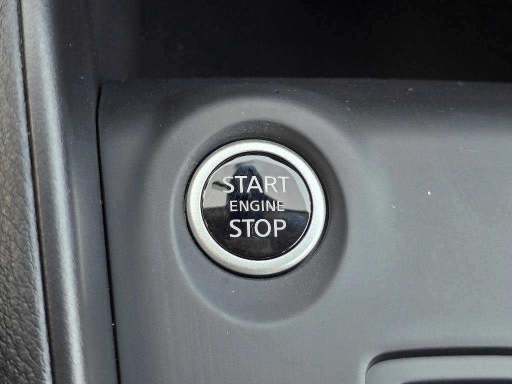 New 2025 Nissan Kicks Play S image 21