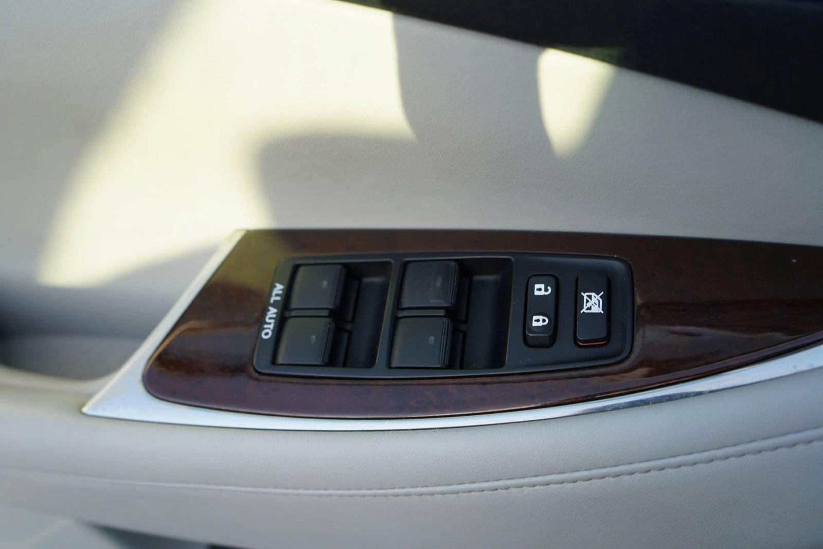 Used 2011 Lexus ES 350 FWD image 15